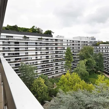 Pret A Usage & Commodat 14 Rue Des Sablons Metro Trocadero - 30 Nuitees Minimum - アパート パリ